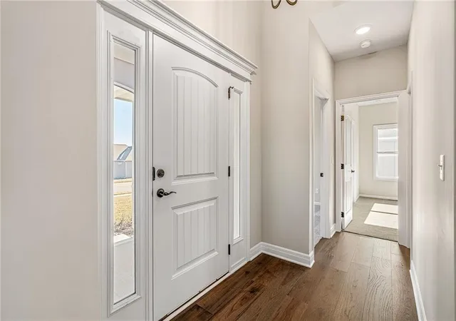 Photo 4 of Single family home for sale at 10216 N Winchester Ave, Kansas City, MO 64156 | MLS# 2596133 | Listing updated on 2026-10-06