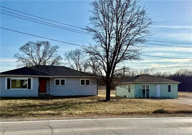 1st image of 1213 Main St, Richmond, MO 64085 | MLS# 2596151
