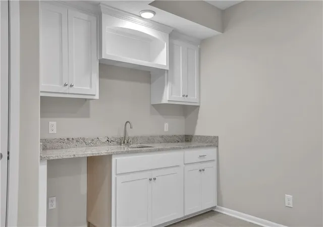 Homes for sale in Kansas City, MO | 11460 N Auburndale Cir, Kansas City, MO 64157 | MLS# 2596268