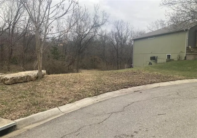 2nd image of 4205 S Shrank Ct, Independence, MO 64055 | MLS# 2596296