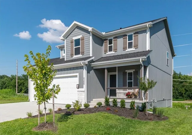Photo 2 of Single family home for sale at 4300 Se Adams Dr, Blue Springs, MO 64014 | MLS# 2596375 | Listing updated on 2026-07-16
