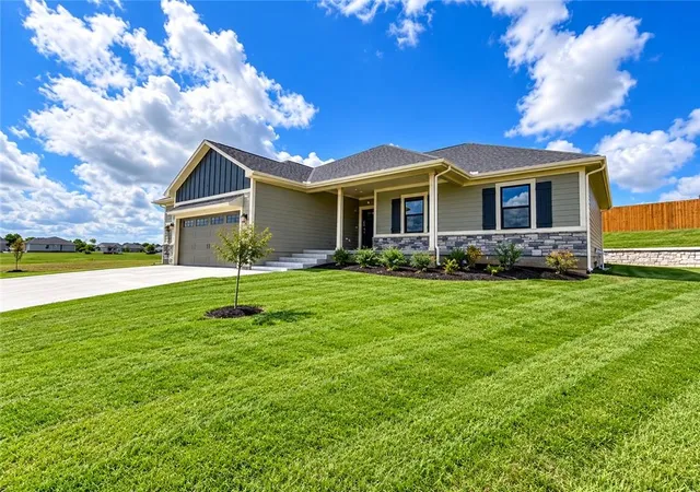 Photo 1 of Single family home for sale at 7905 Hoot Owl St, Blue Springs, MO 64014 | MLS# 2596448 | Listing updated on 2026-09-17