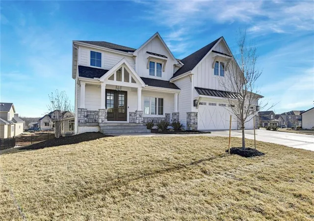 1st image of 17704 Carter St, Shawnee Mission, KS 66221 | MLS# 2596526