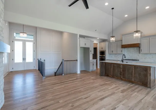 Photo 4 of House for sale at 24915 W 112th Street, Olathe, KS 66061 | MLS# 2596622 | Listing updated on 2026-10-16