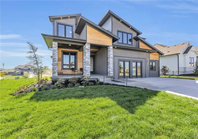 Photo 2 of Single family home for sale at 16335 S Norton St, Olathe, KS 66062 | MLS# 2596625 | Listing updated on 2026-10-10