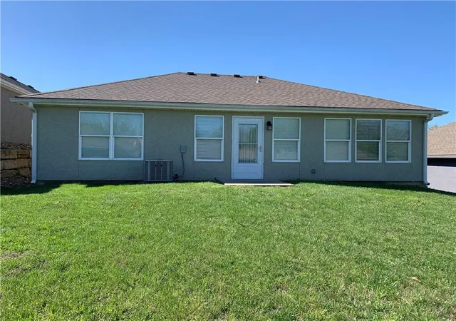 Homes for sale in Pleasant Hill, MO | 903 Ingleside Dr, Pleasant Hill, MO 64080 | MLS# 2596849