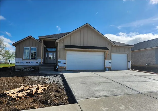 1st image of 24819 W 112th St, Olathe, KS 66061 | MLS# 2596902