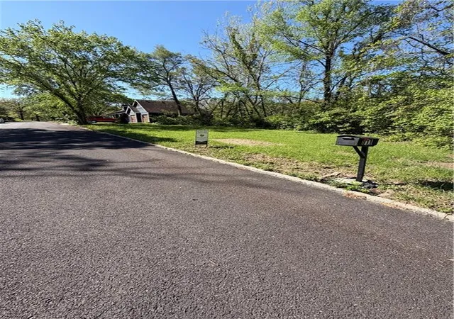 2nd image of High Dr Dr, Excelsior Springs, MO 64024 | MLS# 2597262