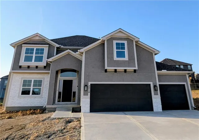 Photo 1 of Single family home for sale at 5214 Ne 90 Terrace, Kansas City, MO 64156 | MLS# 2597280 | Listing updated on 2026-08-07