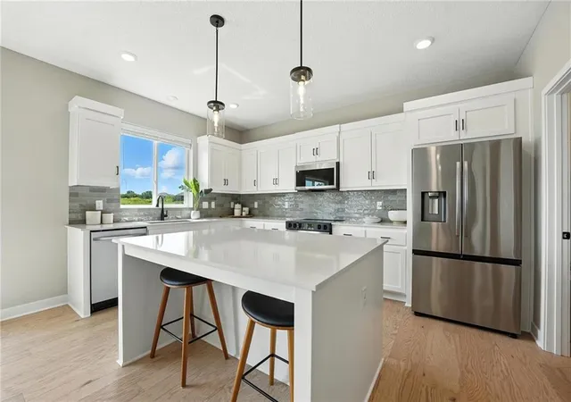 5th image of 19513 Barstow St, Spring Hill, KS 66083 | MLS# 2597352