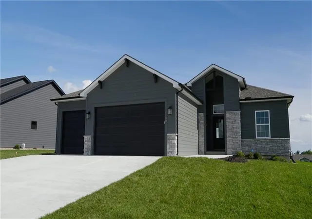 1st image of 1150 W Edwards St, Maryville, MO 64468 | MLS# 2597474