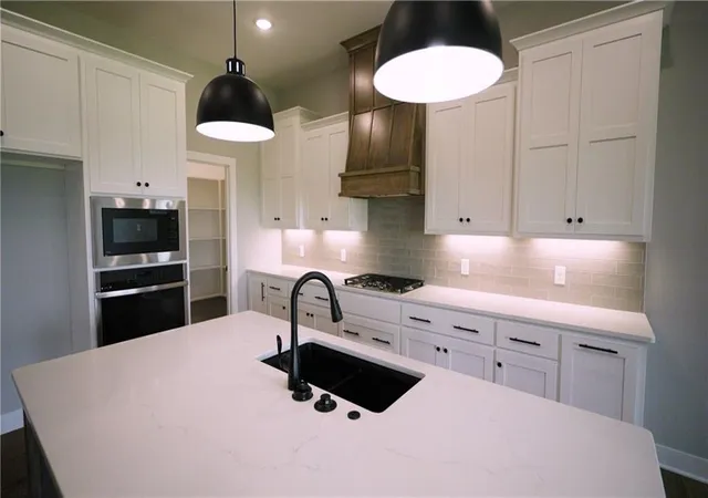 3rd image of 1150 W Edwards St, Maryville, MO 64468 | MLS# 2597474