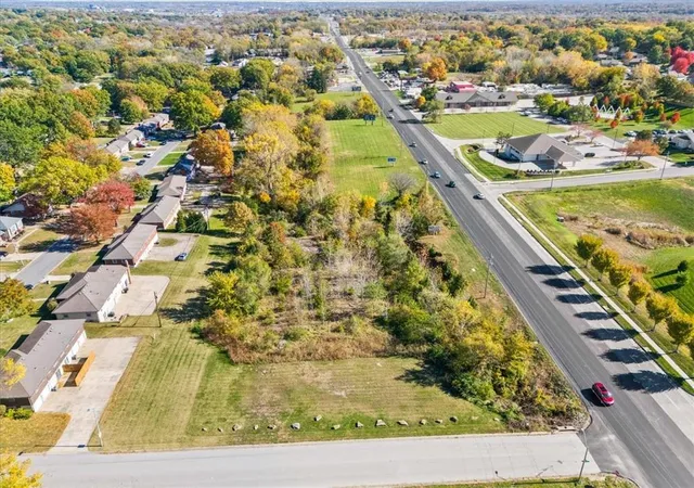 Homes for sale in Kansas City, MO | 14700 E Us 40 Hwy, Kansas City, MO 64136 | MLS# 2597538