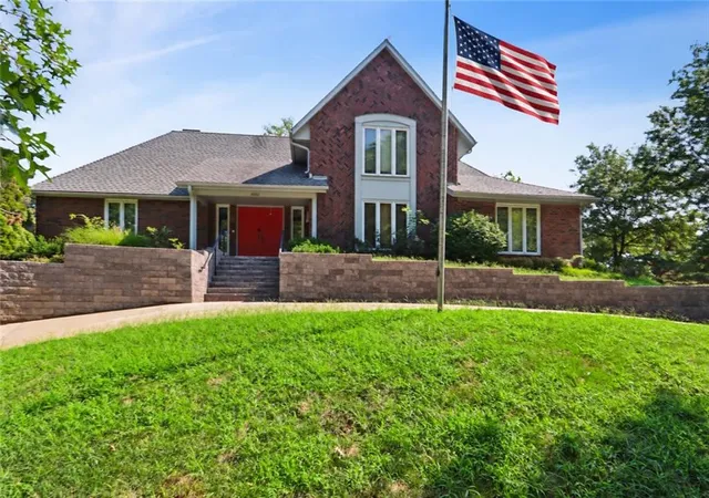 Single family home for sale at 10052 Hemlock Dr, Overland Park, KS 66212 | MLS# 2597630