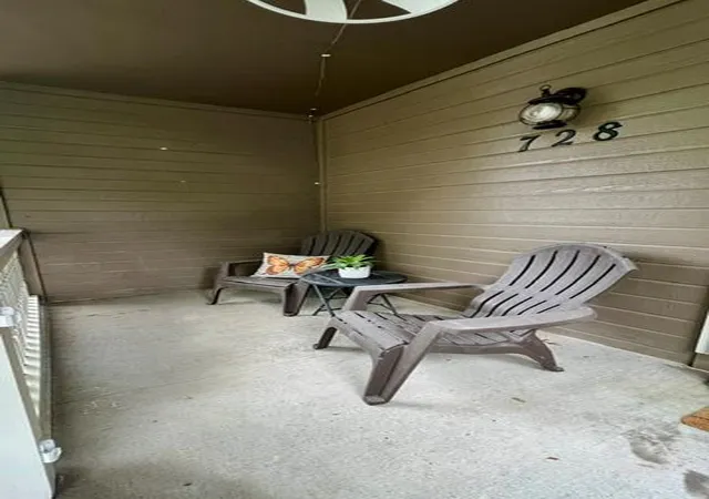Photo 3 of Single family home for sale at 728 S Kisner Dr, Independence, MO 64056 | MLS# 2597685 | Listing updated on 2026-10-06