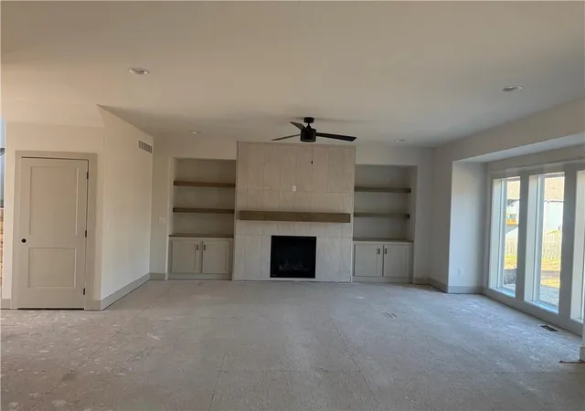 Photo 3 of Single family home for sale at 5220 Ne 90 Terrace, Kansas City, MO 64156 | MLS# 2598235 | Listing updated on 2026-10-09