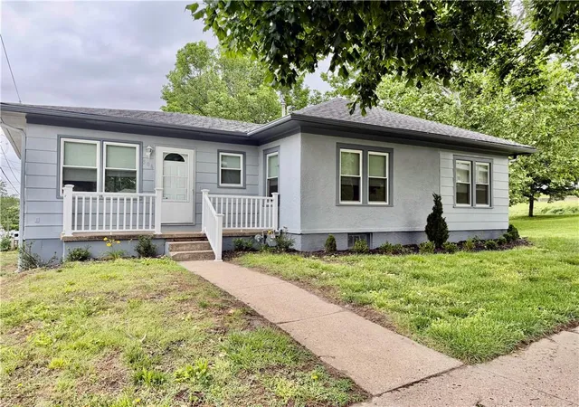 1st image of 506 N 3rd St, Wathena, KS 66090 | MLS# 2598241