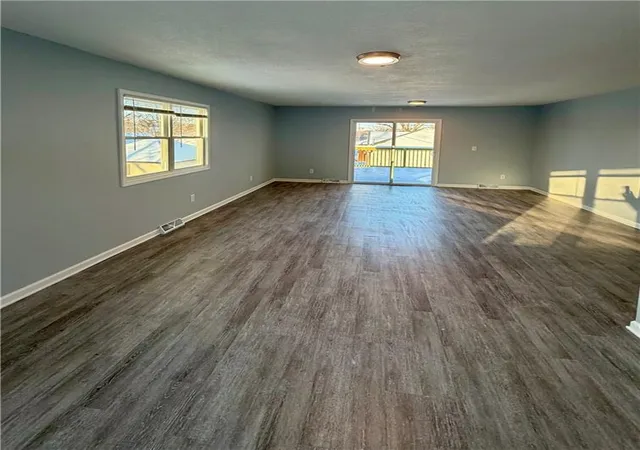 5th image of 506 N 3Rd St, Wathena, KS 66090 | MLS# 2598241
