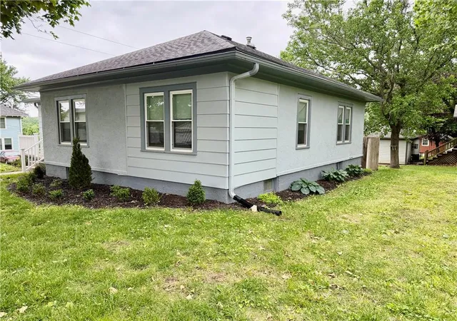 3rd image of 506 N 3Rd St, Wathena, KS 66090 | MLS# 2598241