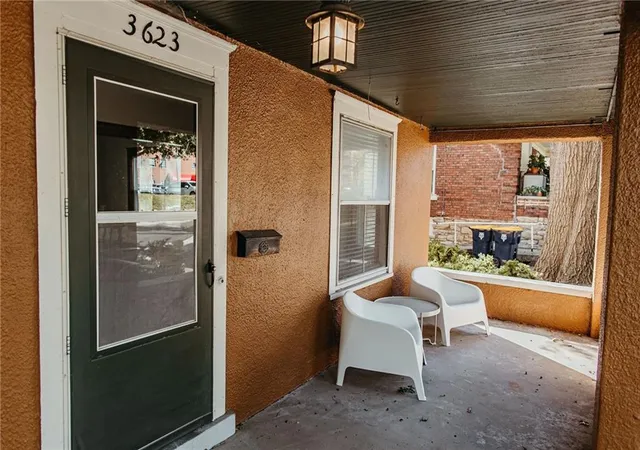 5th image of 3621 Central St, Kansas City, MO 64111 | MLS# 2598289