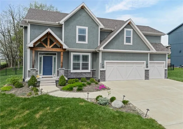 Photo 1 of Single family home for sale at 8820 Ne 94th Street, Kansas City, MO 64157 | MLS# 2598411 | Listing updated on 2026-09-02