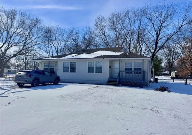 Photo 1 of Multi family home for sale at 206 N Elm St, Holden, MO 64040 | MLS# 2598649 | Listing updated on 2026-09-29