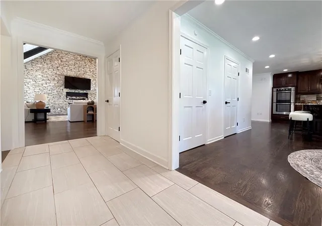 Homes for sale in Lees Summit, MO | 4210 Nw Lake Dr, Lees Summit, MO 64064 | MLS# 2598697