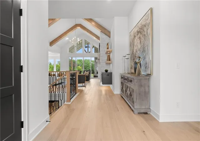 Photo 4 of Single family home for sale at 2825 SW Heartland Rd, Lee's Summit, MO 64082 | MLS# 2598751 | Listing updated on 2026-08-14