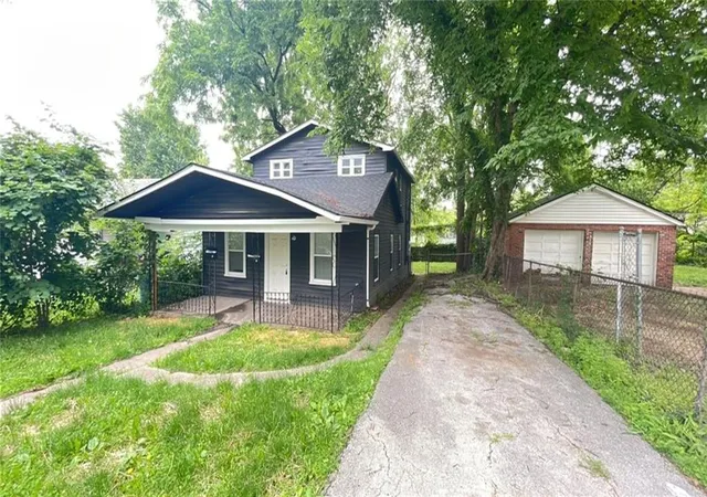 1st image of 807 S Hardy Ave, Independence, MO 64053 | MLS# 2598849