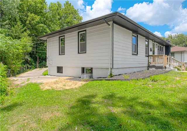 35th image of 3910 Sewell Ave, Kansas City, KS 66104 | MLS# 2598923