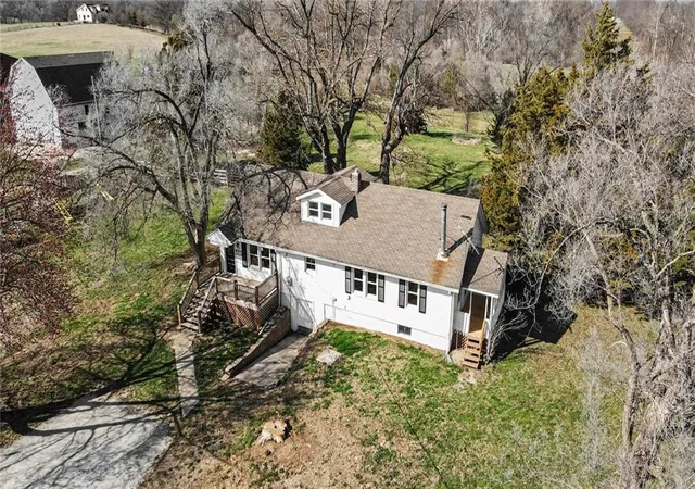 3rd image of 3806 S Outer Belt Rd, Oak Grove, MO 64075 | MLS# 2598926