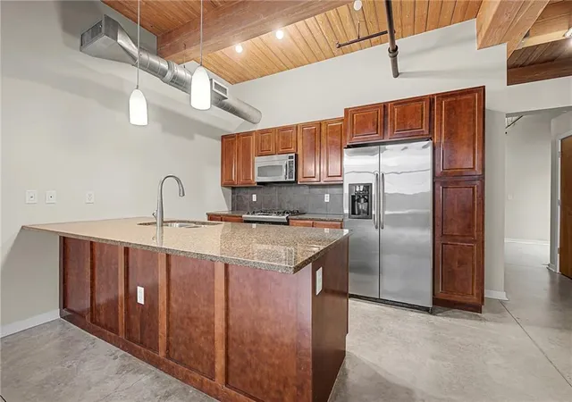 4th image of 712 Broadway Blvd, Kansas, MO 64105