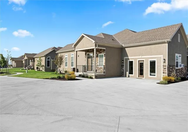 4th image of 17394 S Raintree Dr #Bldg I Unit 33, Olathe, KS 66062 | MLS# 2599260