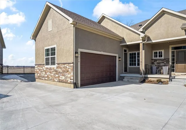 4th image of 17378 S Raintree Dr #Bldg J Unit 37, Olathe, KS 66062 | MLS# 2599262