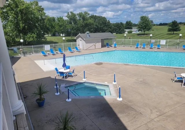 3rd image of 1308 Ne Sequoia Ct, Oak Grove, MO 64075 | MLS# 2599386