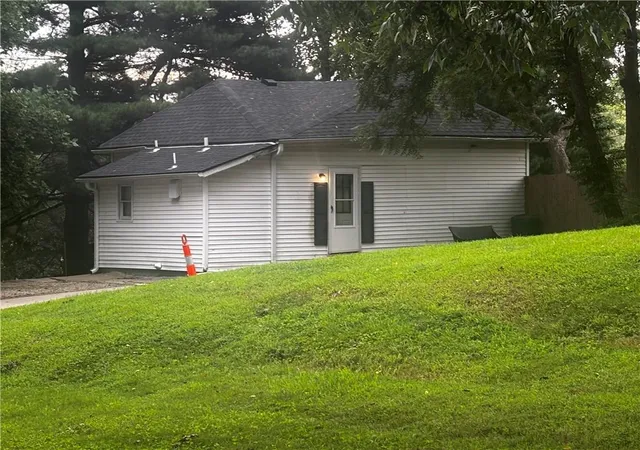 1st image of 4502 Orchard Rd, Saint Joseph, MO 64505 | MLS# 2600868