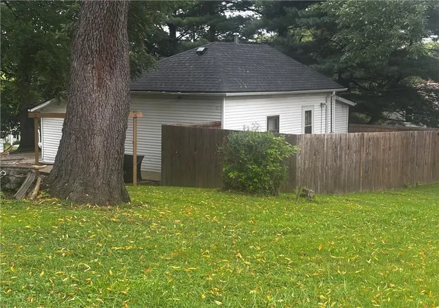 Photo 3 of Single family home for sale at 4502 Orchard Rd, Saint Joseph, MO 64505 | MLS# 2600868 | Listing updated on 2026-08-18