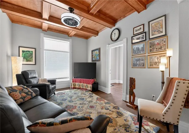 3rd image of 204 Se 1St St, Lees Summit, MO 64063 | MLS# 2600935