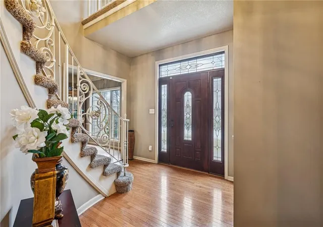 4th image of 132 The Woodlands Dr, Kansas City, MO 64119 | MLS# 2600938