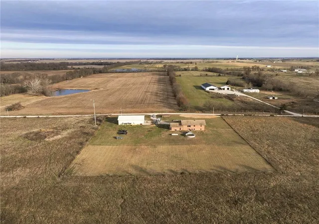 Photo 3 of Single family home for sale at 27668 E Katy Rd, Walker, MO 64790 | MLS# 2600943 | Listing updated on 2026-10-10