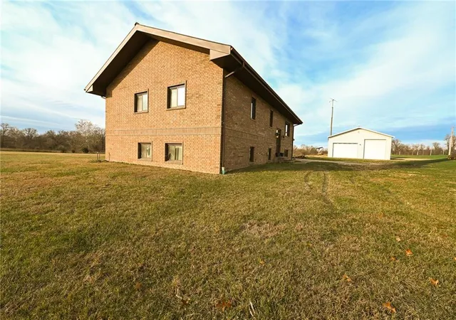 Photo 4 of Single family home for sale at 27668 E Katy Rd, Walker, MO 64790 | MLS# 2600943 | Listing updated on 2026-10-10