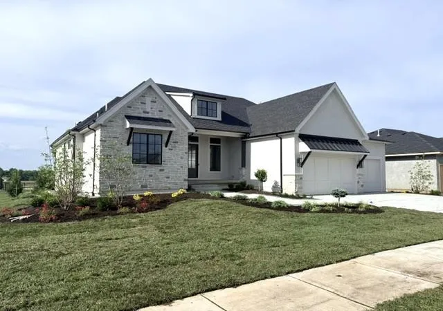 Homes for sale in Leawood, KS | 4414 W 136th St, Leawood, KS 66224 | MLS# 2601129