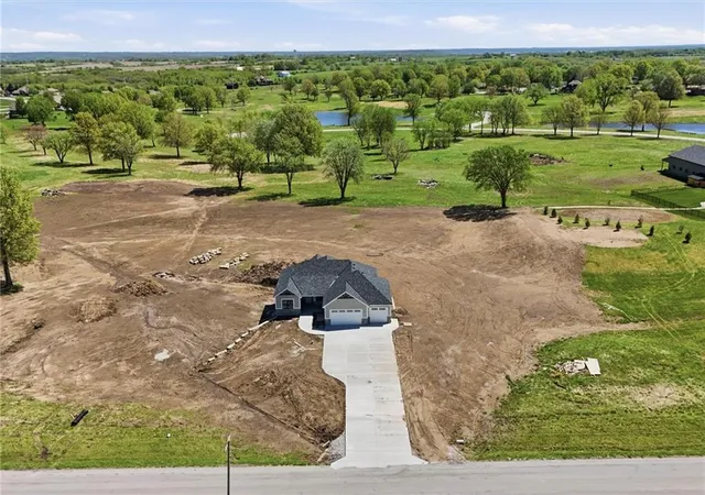 Photo 3 of Single family home for sale at 9901 Stockdale Rd, Liberty, MO 64068 | MLS# 2601153 | Listing updated on 2026-07-16