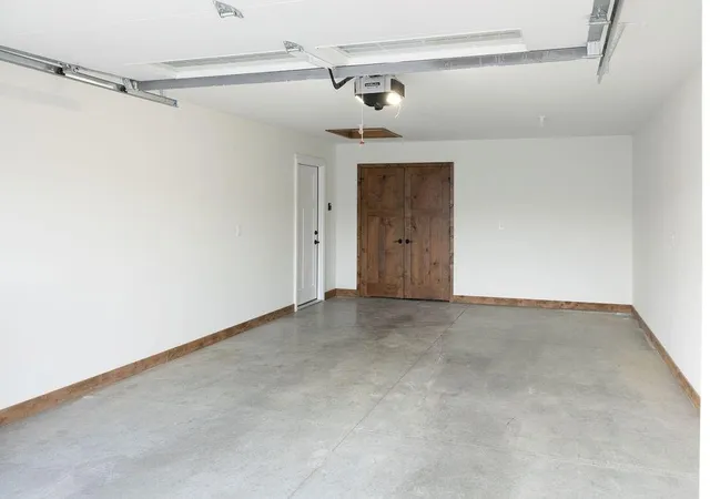 Photo 3 of Single family home for sale at 609 W Dryden St, Odessa, MO 64076 | MLS# 2601190 | Listing updated on 2026-09-28