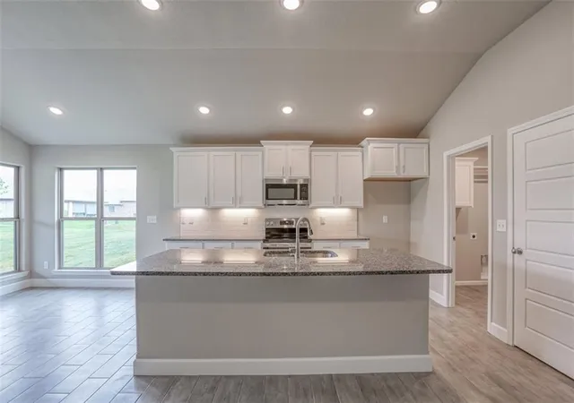 4th image of 16782 S Hall St, Olathe, KS 66062 | MLS# 2601214