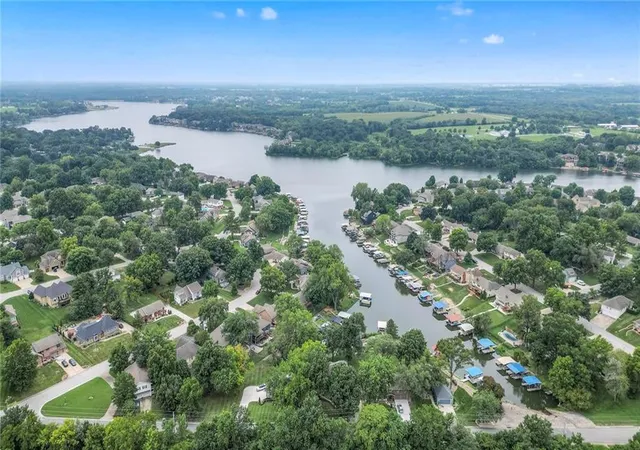 1st image of 244 N Winnebago Dr, Lake Winnebago, MO 64034 | MLS# 2601267