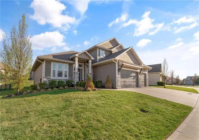 2nd image of 13105 W 171st St, Overland Park, KS 66221 | MLS# 2601531