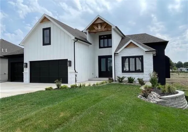 Photo 1 of Single family home for sale at 4709 Nw Sienna Ridge, Riverside, MO 64150 | MLS# 2601768 | Listing updated on 2026-09-27