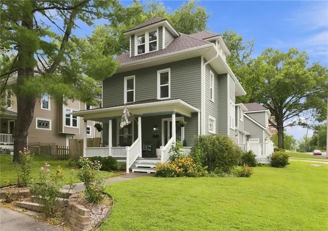 1st image of 501 E Shawnee St, Paola, KS 66071 | MLS# 2601887