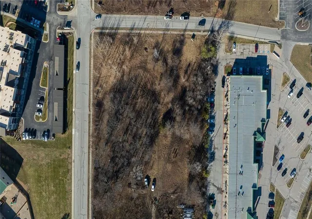 3rd image of 210 Sw M 150 Hwy Hwy, Lees Summit, MO 64082 | MLS# 2601949